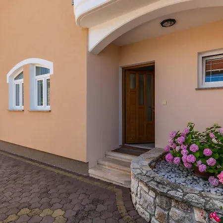 Σπίτι διακοπών House Andrea *